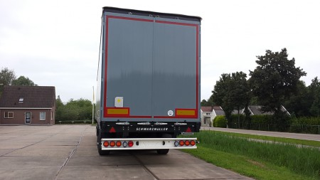 Schwarzmuller oplegger